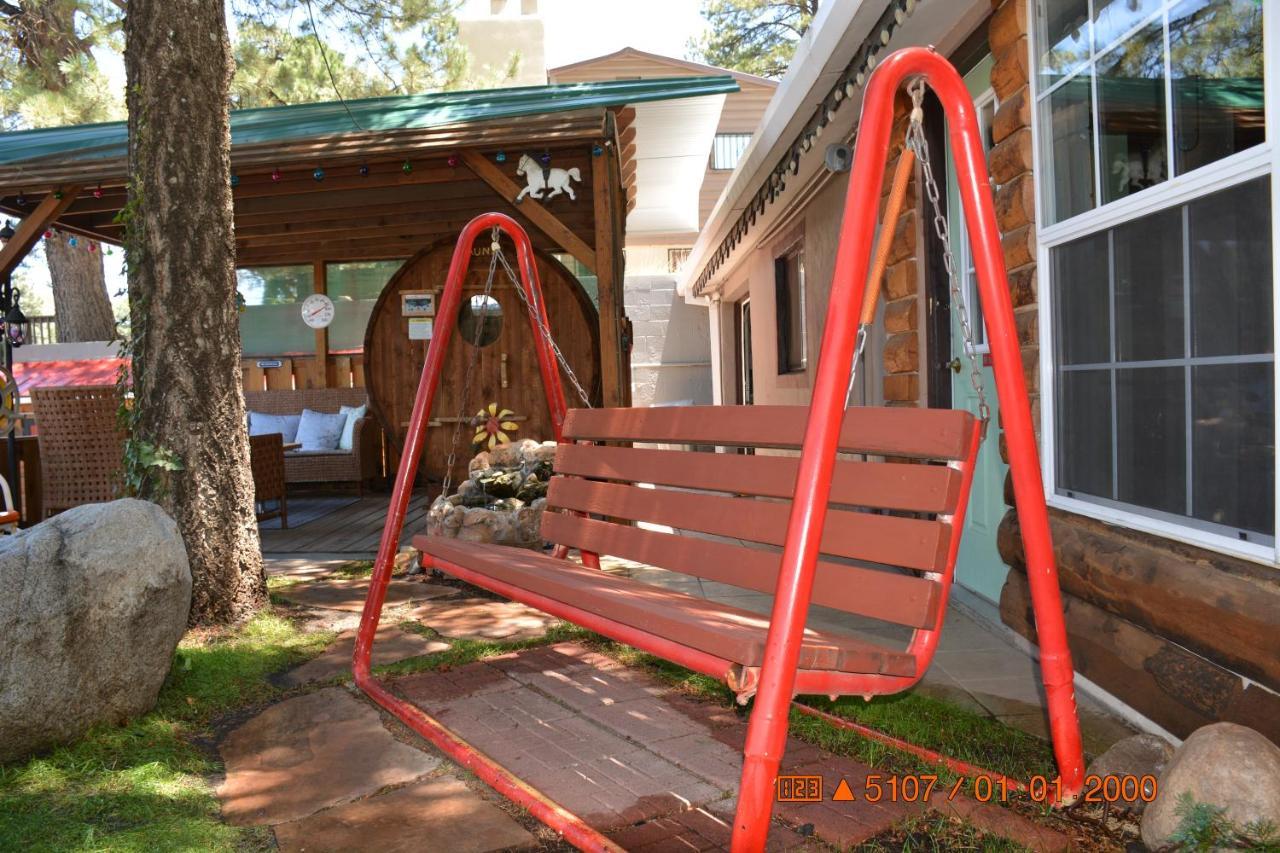 Sitzmark Chalet Inn Рюидозо Екстериор снимка