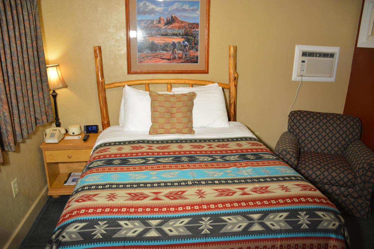 Sitzmark Chalet Inn Рюидозо Екстериор снимка