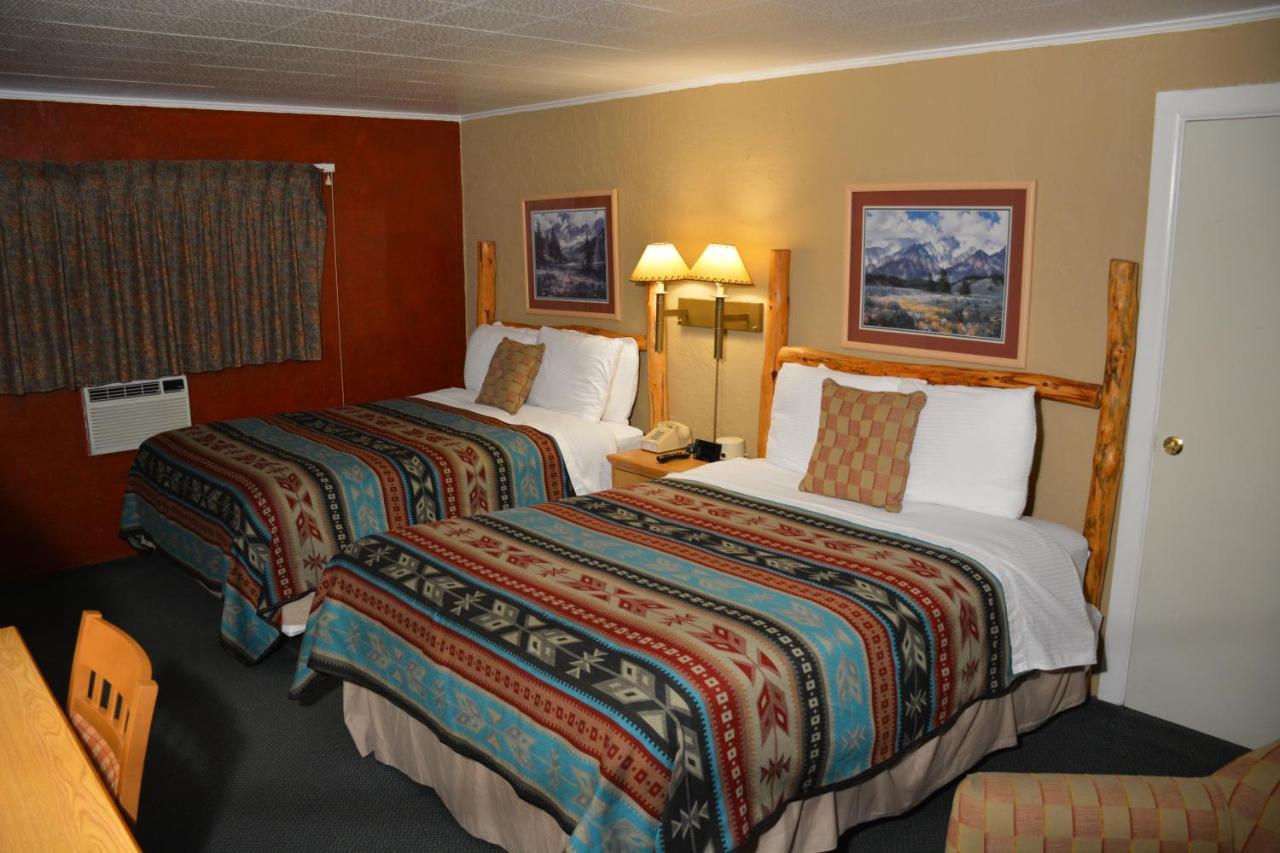 Sitzmark Chalet Inn Рюидозо Екстериор снимка