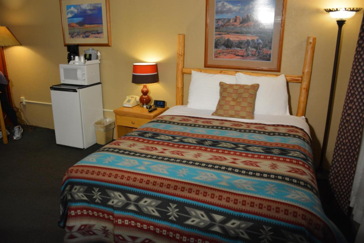 Sitzmark Chalet Inn Рюидозо Екстериор снимка