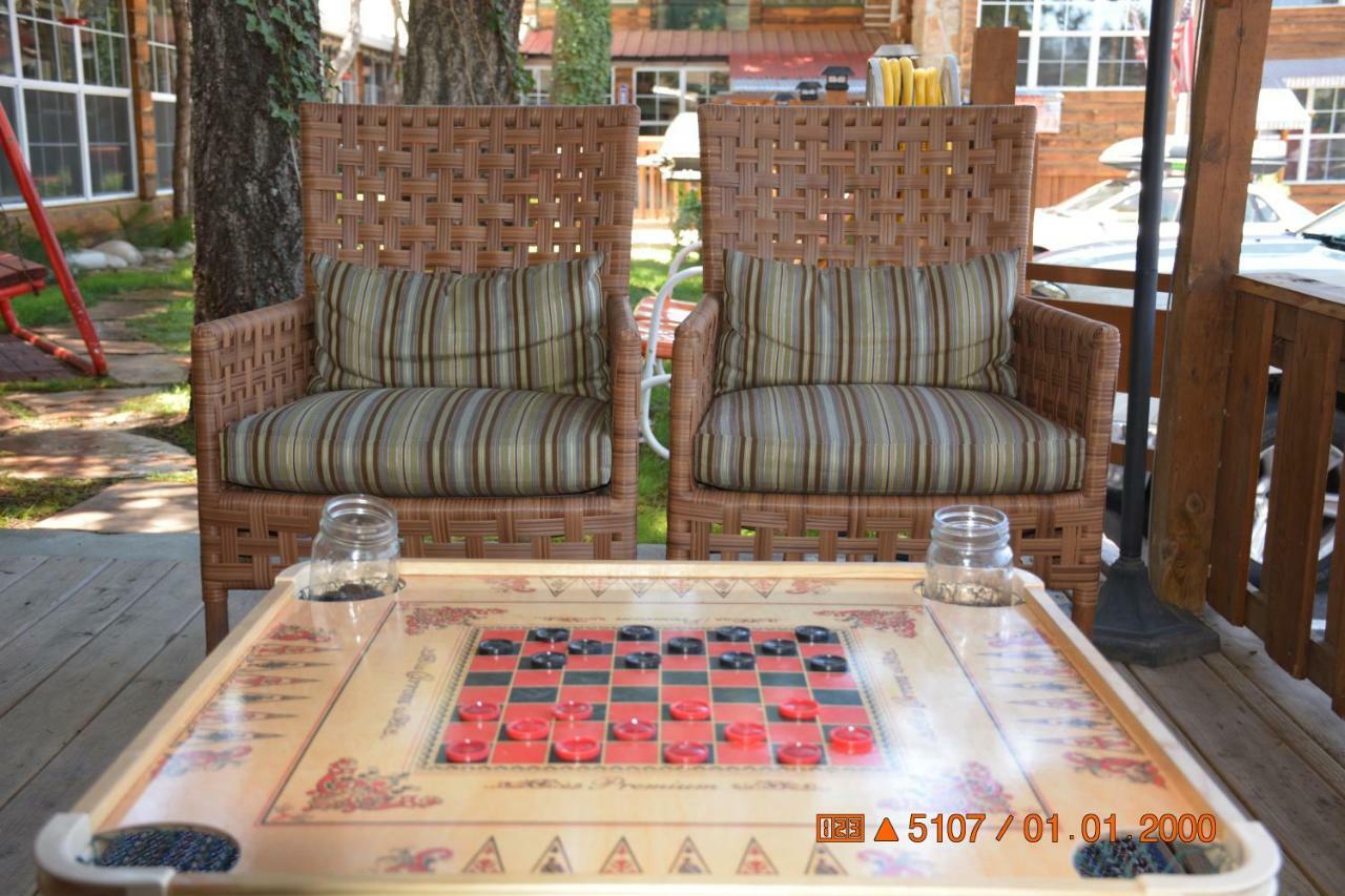 Sitzmark Chalet Inn Рюидозо Екстериор снимка