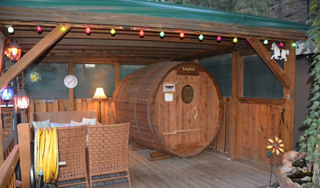 Sitzmark Chalet Inn Рюидозо Екстериор снимка